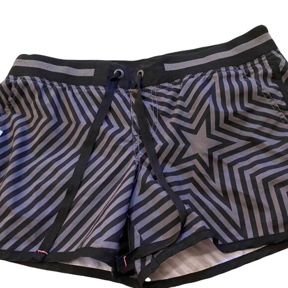 NWOT CONVERSE ONE STAR SPORT SHORTS (S) - Picture 6 of 9